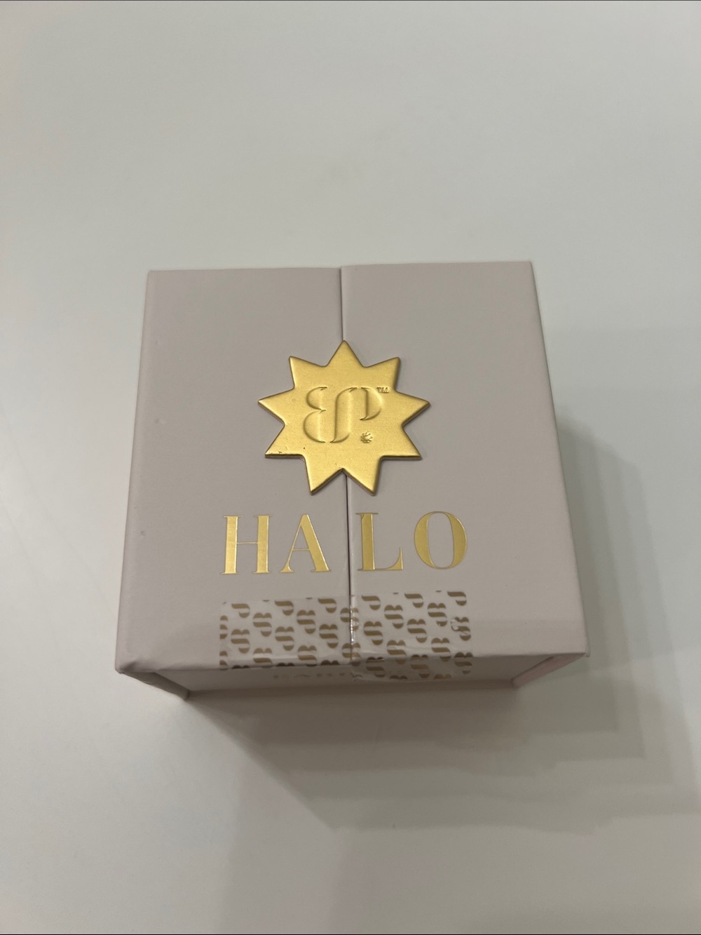 Halo Collection earrings - Picture 3 of 3